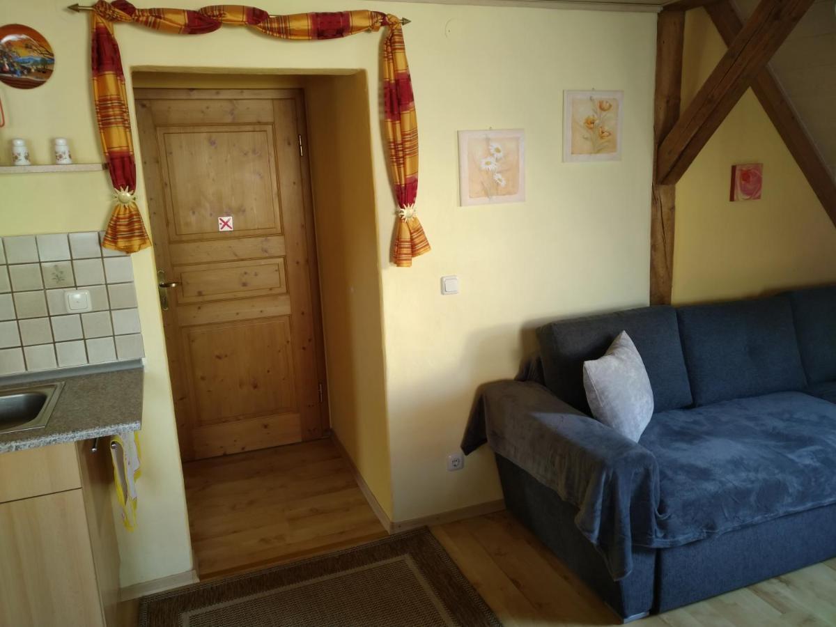 Pension/Fewo E. Tschernach Treuchtlingen Buitenkant foto
