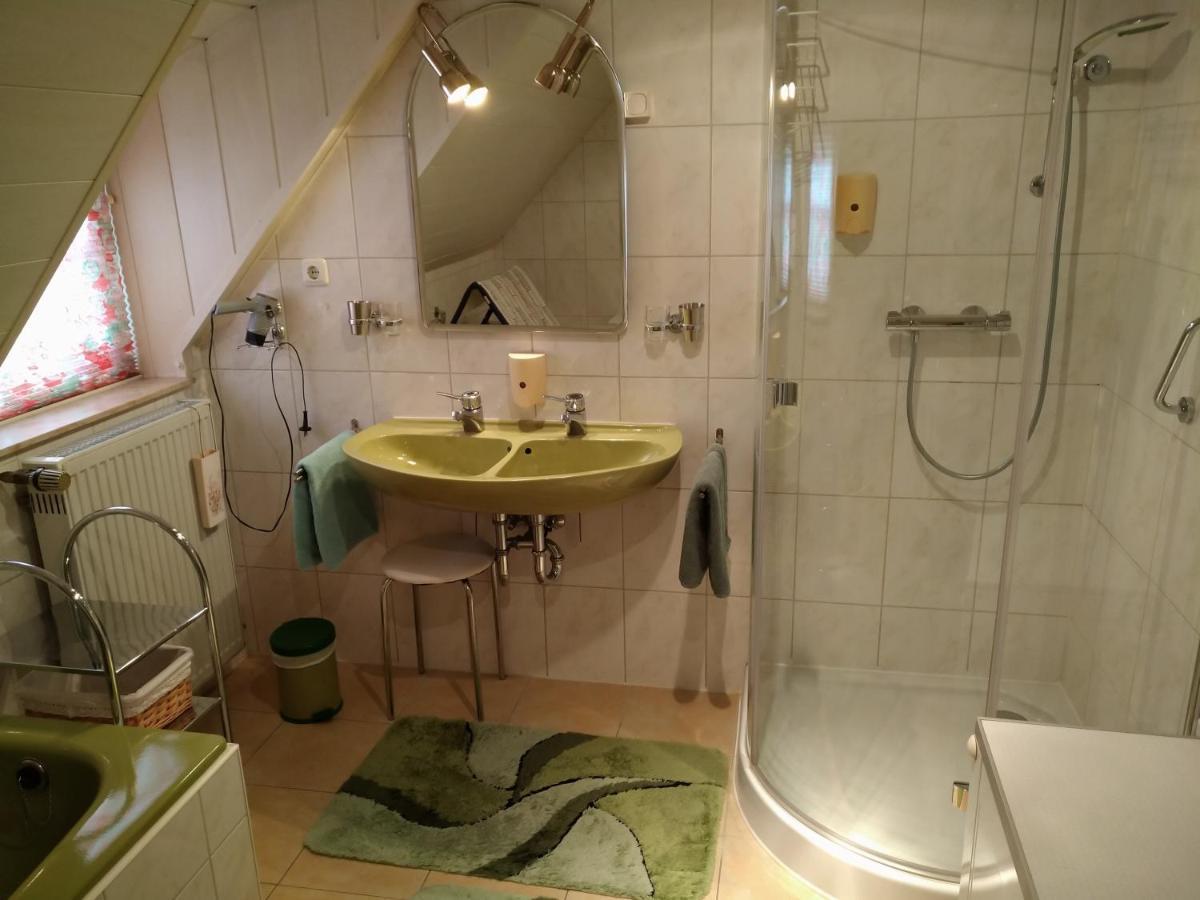 Pension/Fewo E. Tschernach Treuchtlingen Buitenkant foto